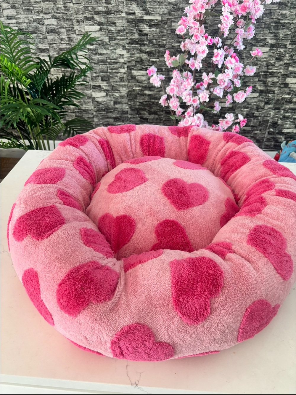 BEDSURE PINK HEARTS 🐾💖 MEDIUM PINK BED